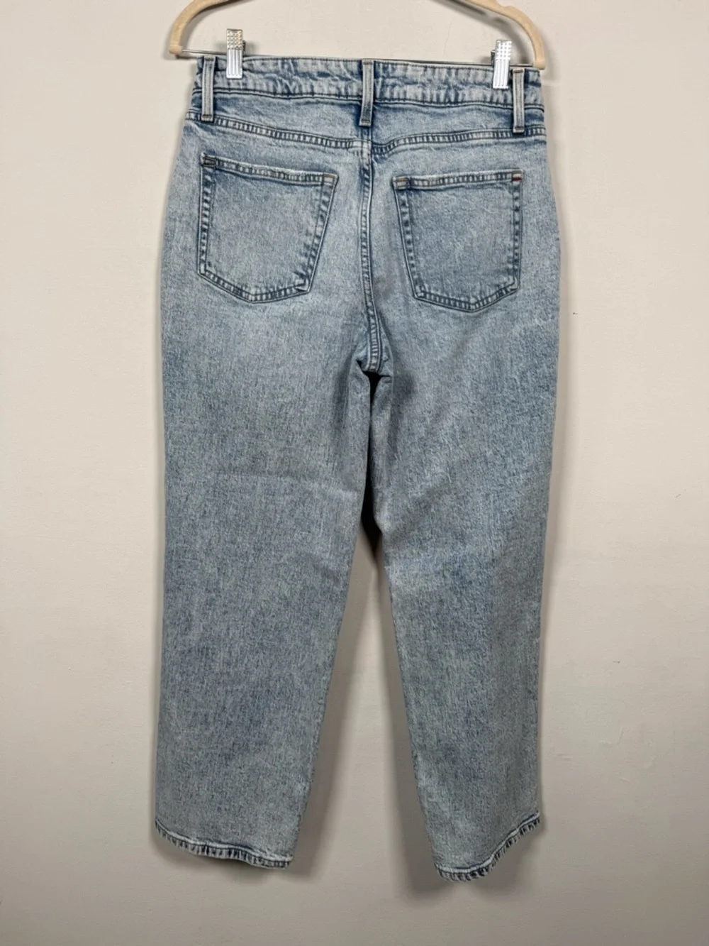Edgely High Rise Light Wash Straight-Leg Ankle Jeans, size 10